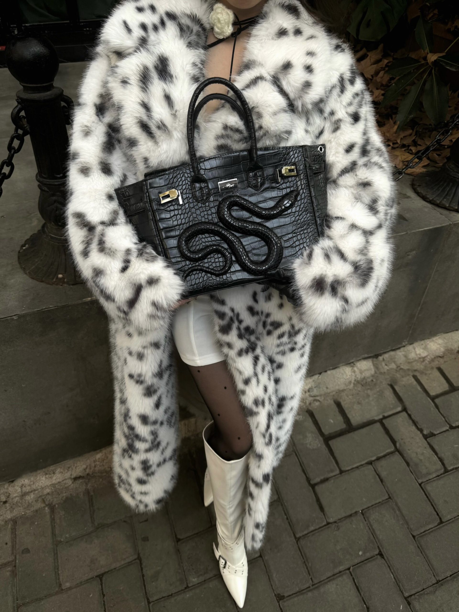 LSL Original Niche High-End Oversized Capacity Handcrafted Dark PU Crocodile Pattern Sweet-Cool Birkin-Style Bag Tote Crossbody - Image 3